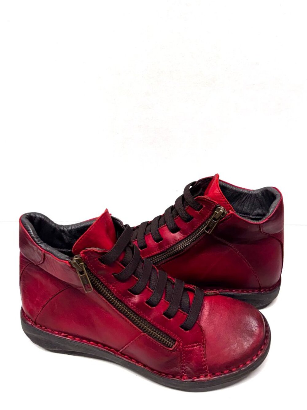 MIZ MOOZ SOFT LEATHER BOOTIE SIDE ZIP RED 37EU / 7US NEW # B 75